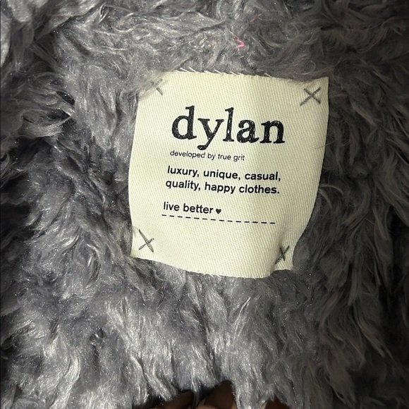 Gray faux fur Dylan vest - Picture 3 of 3